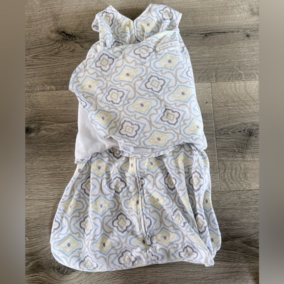 Bundle of 2 halo sleep sack swaddles small - Picture 9 of 10